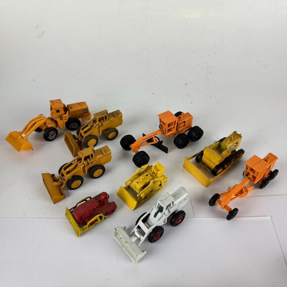 Vintage Diecast Construction Vehicles Lot of 9 - Hough Payloader Bulldozers Load - Picture 1 of 16